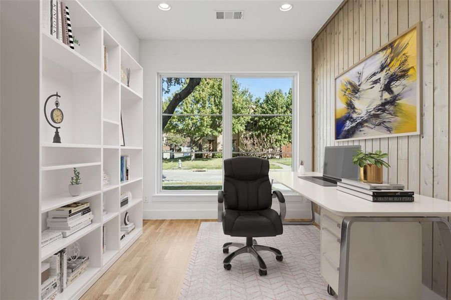 Furnished interior view inside a new home in , Dallas (Image 16).