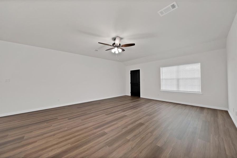 Spacious, unfurnished interior of a new home in , Poolville (Image 21).