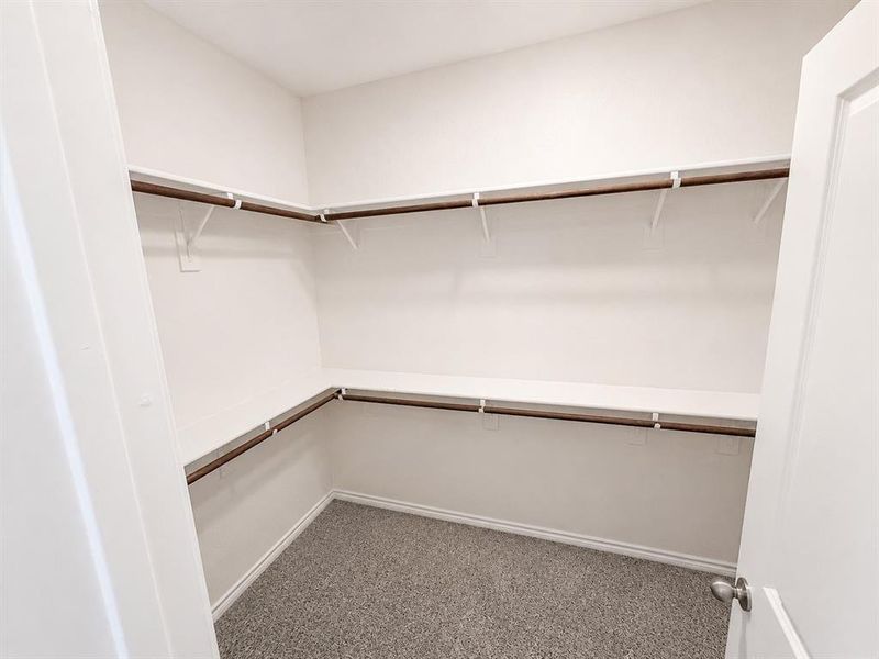 Spacious, unfurnished interior of a new home in Bluff Springs, Ferris (Image 16). Spacious, unfurnished interior of a new home in Bluff Springs, Ferris (Image 16).