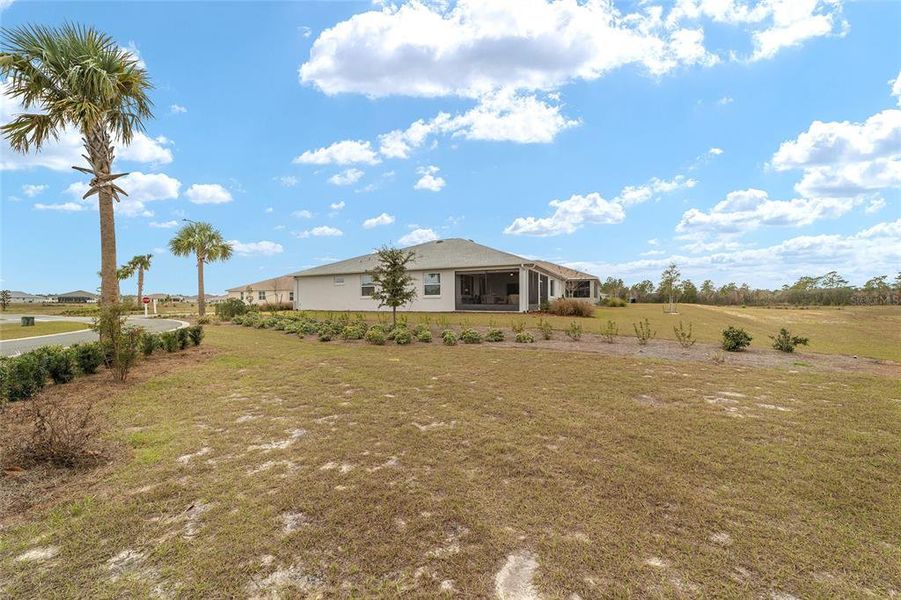 Exterior details and patio area of a home in , Ocala (Image 26).