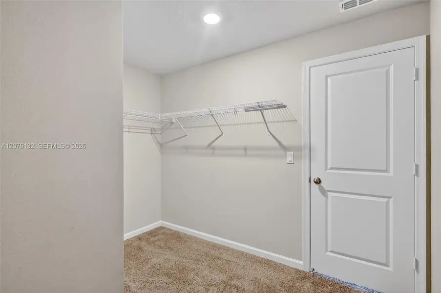 Spacious, unfurnished interior of a new home in , Stuart (Image 29).