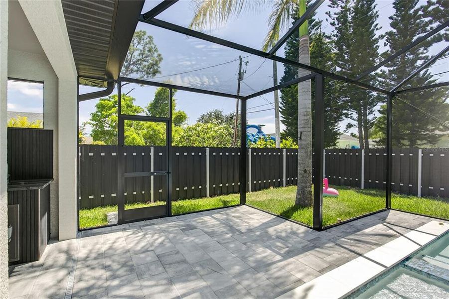 Exterior details and patio area of a home in , Cape Coral (Image 30).