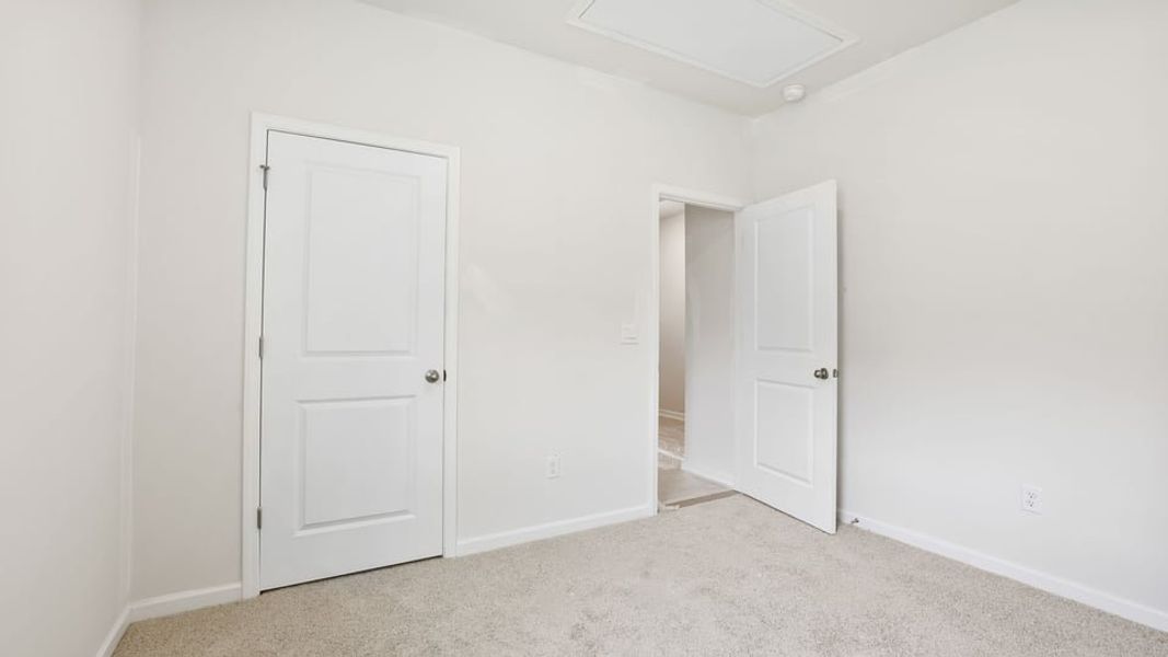 Spacious, unfurnished interior of a new home in Palmetto Valley, Anderson (Image 16). Spacious, unfurnished interior of a new home in Palmetto Valley, Anderson (Image 16).