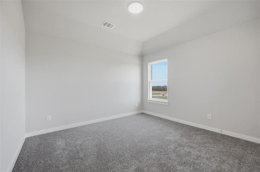 Spacious, unfurnished interior of a new home in The Preserve, Sherman (Image 29).