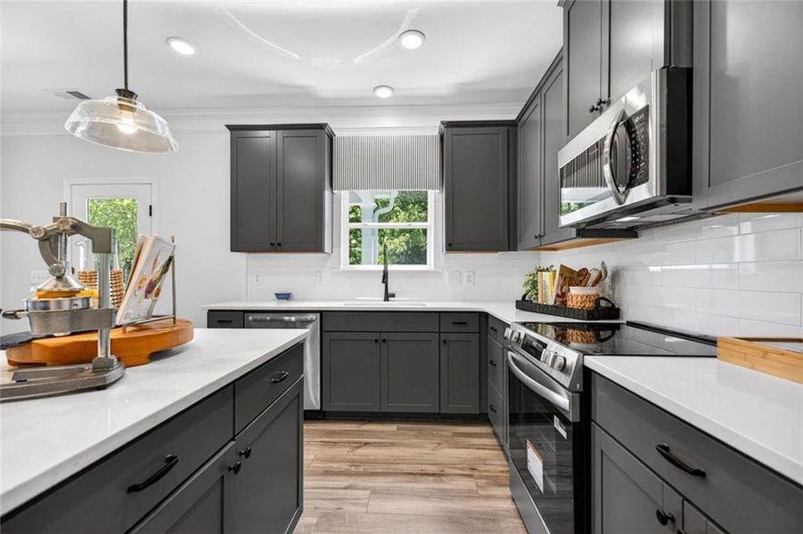 Furnished interior view inside a new home in Sagebrook, Powder Springs (Image 4).