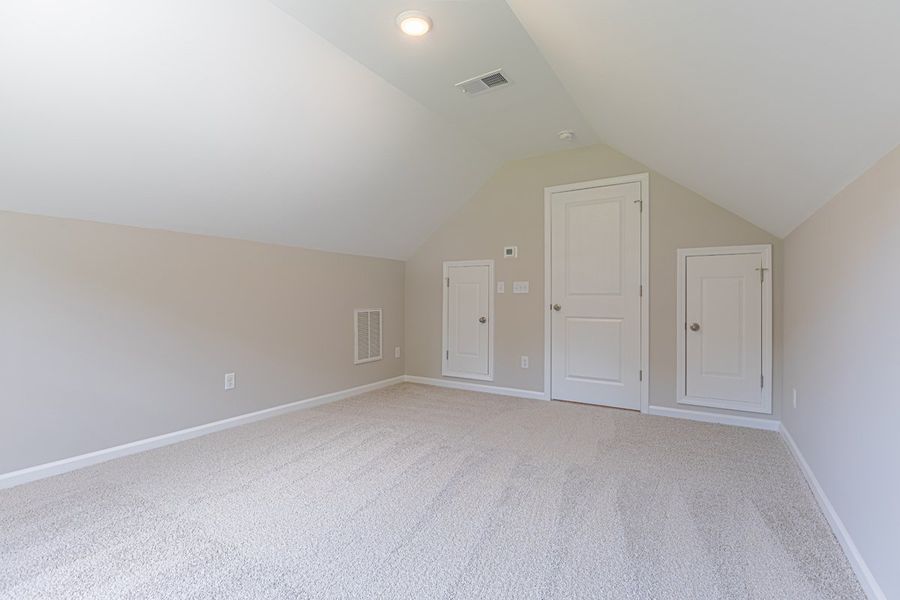 Representative unfurnished interior of a home built from the Dillon II by Great Southern Homes in Shady Grove, Conway (Image 23).