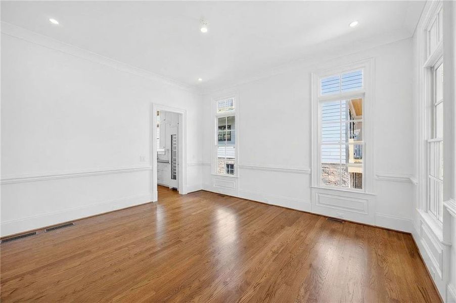 Spacious, unfurnished interior of a new home in , Smyrna (Image 40).