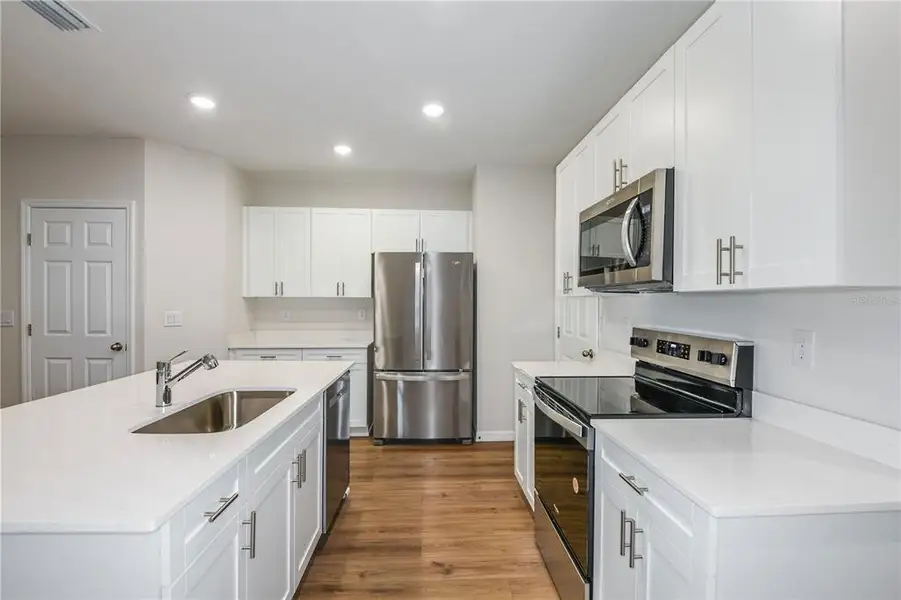 Furnished interior view inside a new home in , Haines City (Image 4).