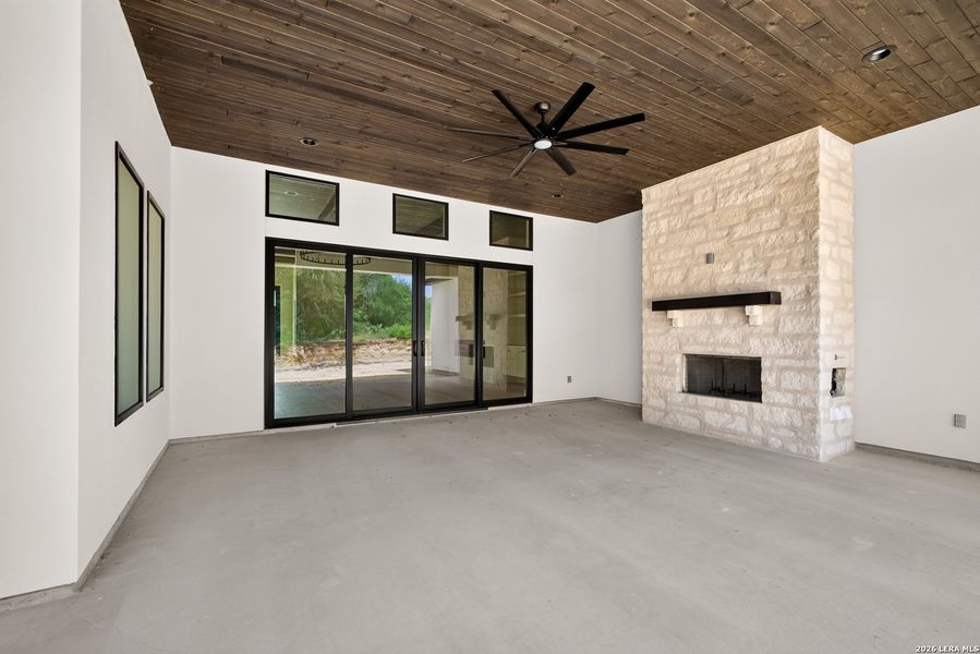 Exterior details and patio area of a home in , San Antonio (Image 27).
