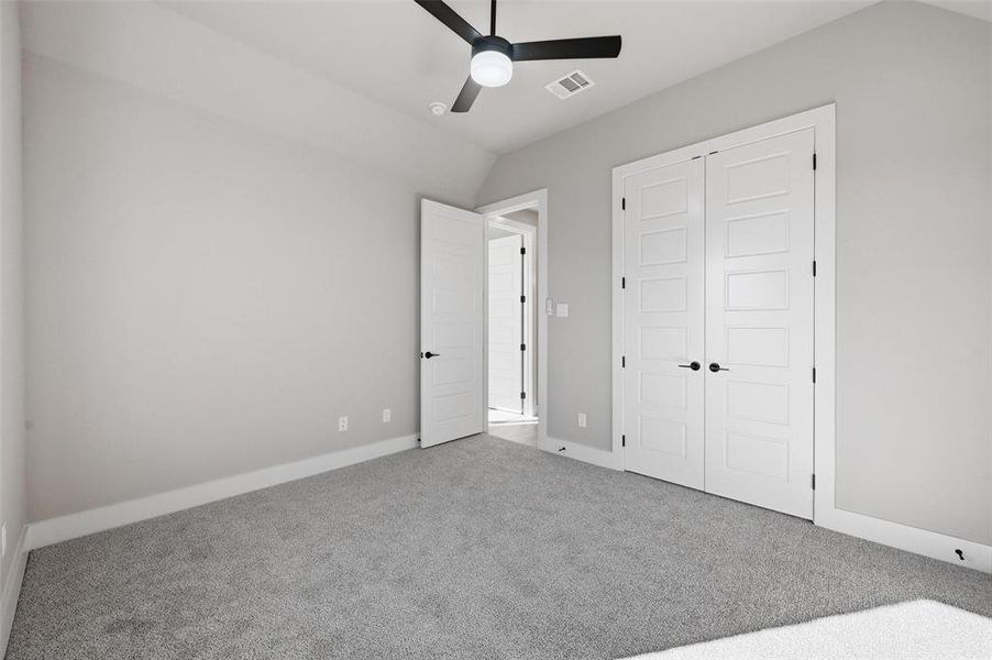 Spacious, unfurnished interior of a new home in Rocky Top Ranch, Reno (Image 39). Spacious, unfurnished interior of a new home in Rocky Top Ranch, Reno (Image 39).