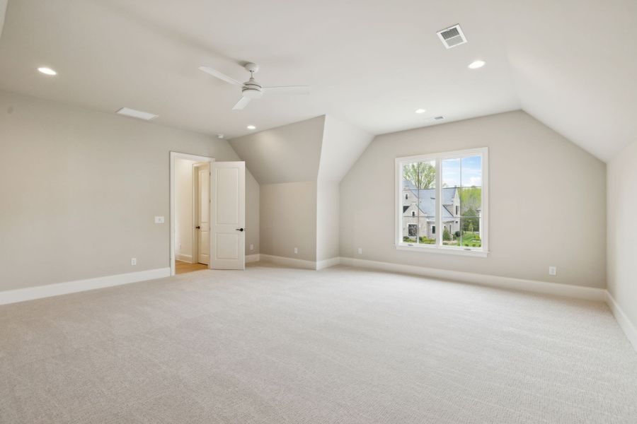 Spacious, unfurnished interior of a new home in The Grove, College Grove (Image 26). Spacious, unfurnished interior of a new home in The Grove, College Grove (Image 26).