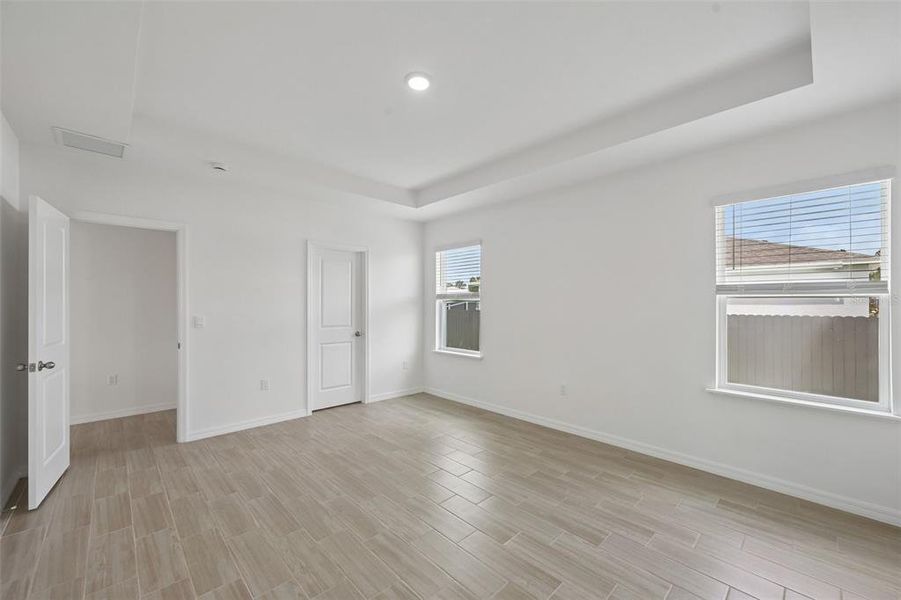 Spacious, unfurnished interior of a new home in Port Charlotte, Port Charlotte (Image 17). Spacious, unfurnished interior of a new home in Port Charlotte, Port Charlotte (Image 17).