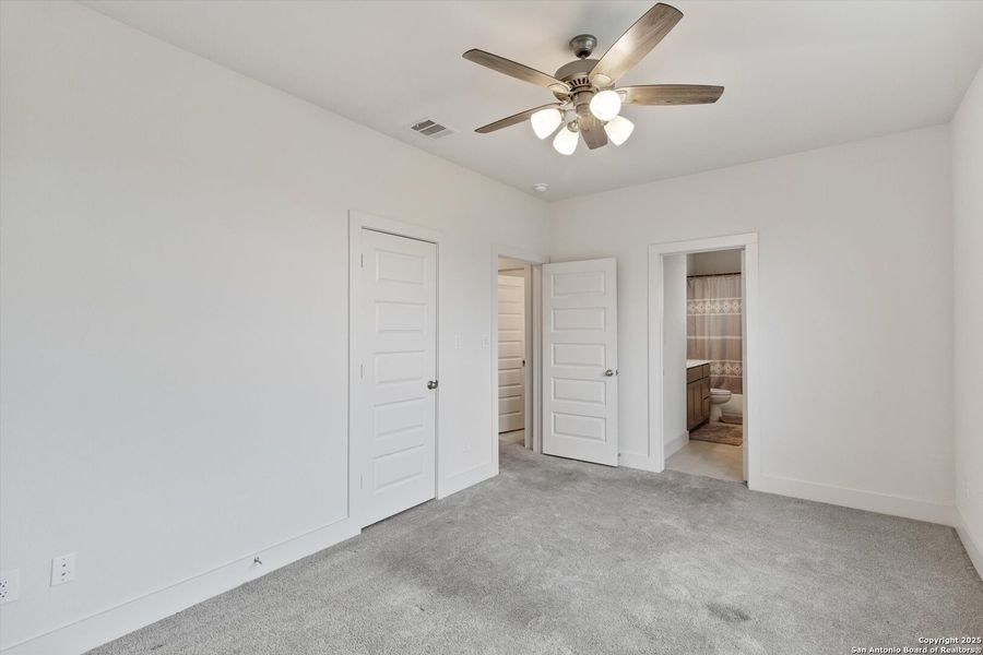 Spacious, unfurnished interior of a new home in , Pflugerville (Image 19).