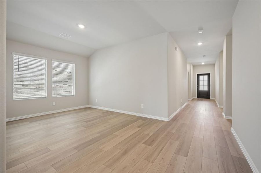 Spacious, unfurnished interior of a new home in Parks at Foster Crossing - Signature Series, Anna (Image 30). Spacious, unfurnished interior of a new home in Parks at Foster Crossing - Signature Series, Anna (Image 30).