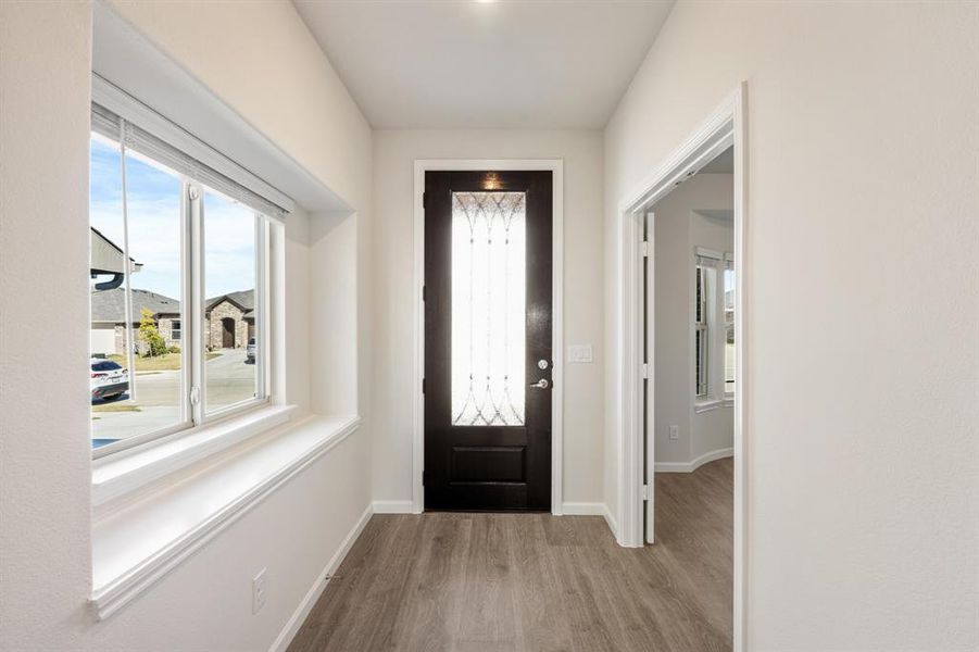 Spacious, unfurnished interior of a new home in Eagle Glen Elements, Alvarado (Image 28).