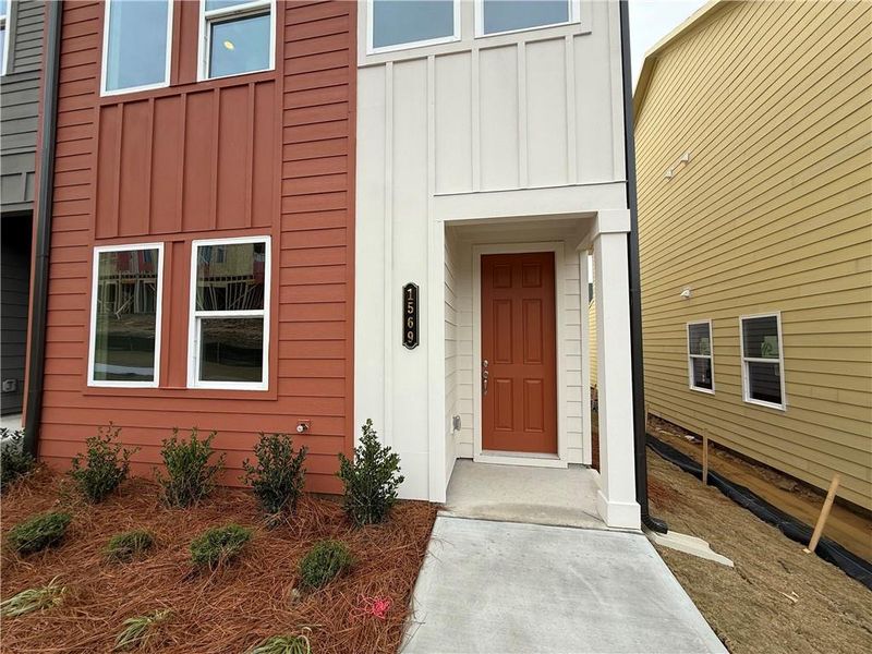 Exterior details and patio area of a home in Park Vue, Atlanta (Image 4).