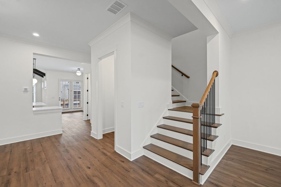 Spacious, unfurnished interior of a new home in Devin's Shire, Kennesaw (Image 15).