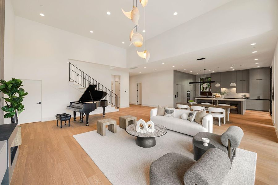 Furnished interior view inside a new home in , Bellaire (Image 41).