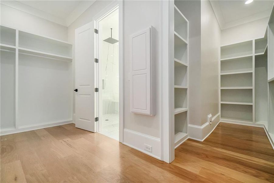 Spacious, unfurnished interior of a new home in , Bethlehem (Image 18).