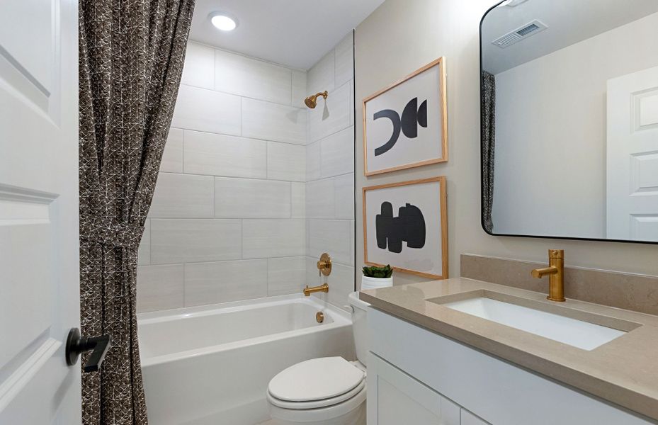 Representative furnished interior of a home built from the Valleybrook by Pulte Homes in Millstone, Hendersonville (Image 51).
