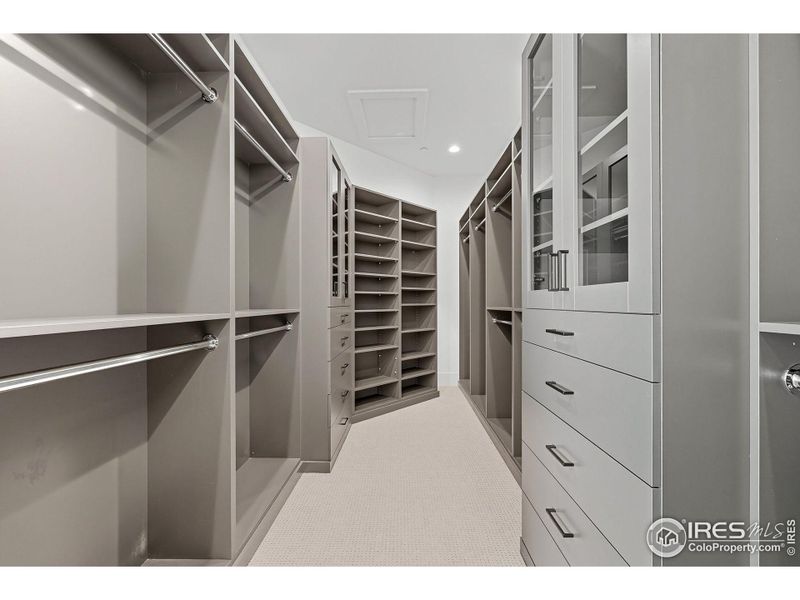 Furnished interior view inside a new home in , Longmont (Image 34).