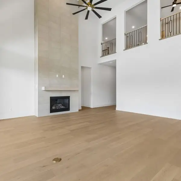 Spacious, unfurnished interior of a new home in StarView, Prosper (Image 56).