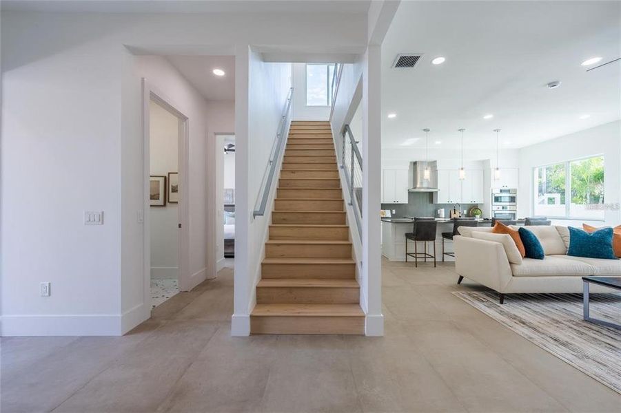 Furnished interior view inside a new home in , Sarasota (Image 59).