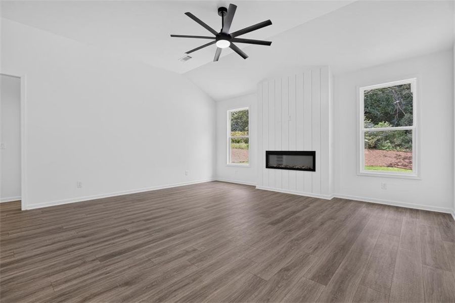 Spacious, unfurnished interior of a new home in , Athens (Image 20).