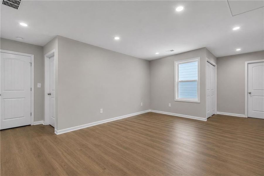 Spacious, unfurnished interior of a new home in Twin Lakes, Hoschton (Image 23).