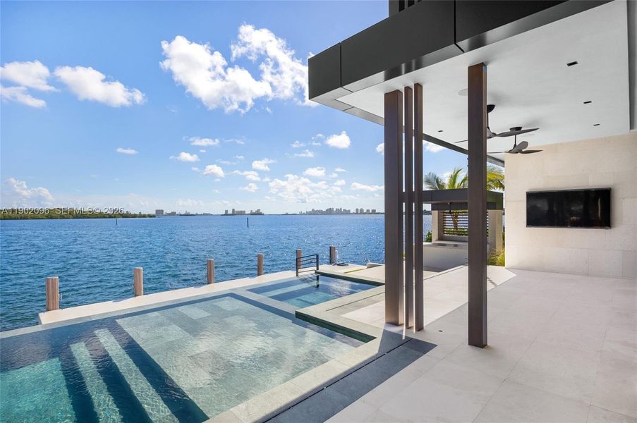 Exterior details and patio area of a home in , North Miami (Image 34).