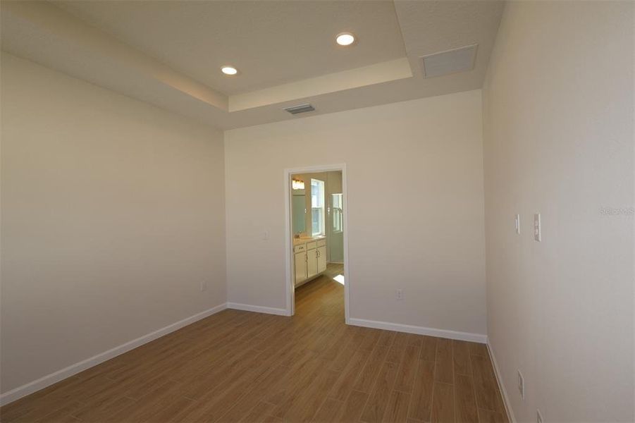 Spacious, unfurnished interior of a new home in Estates at Rivercrest, Sanford (Image 24).