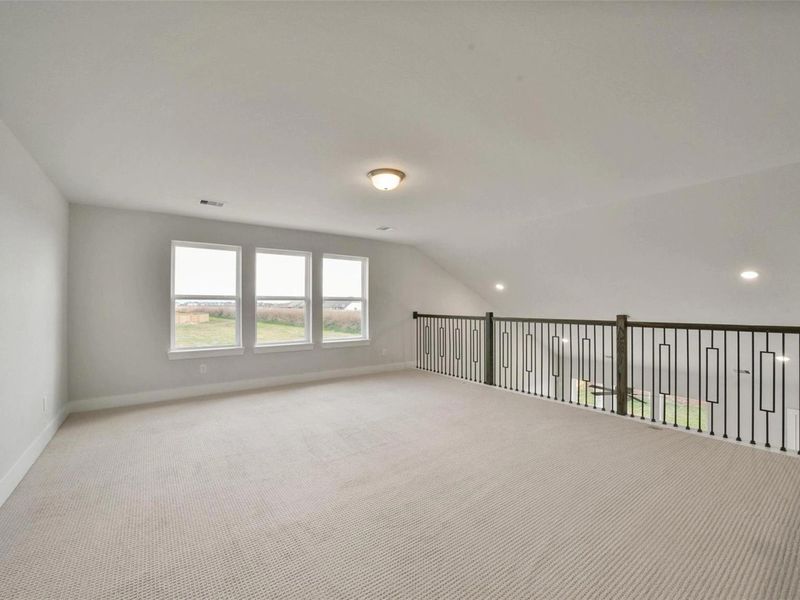 Spacious, unfurnished interior of a new home in Lago Mar, Texas City (Image 33). Spacious, unfurnished interior of a new home in Lago Mar, Texas City (Image 33).