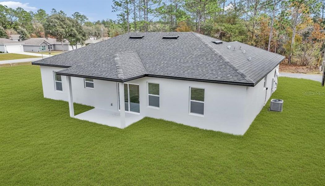 Exterior details and patio area of a home in , Citrus Springs (Image 3). Exterior details and patio area of a home in , Citrus Springs (Image 3).