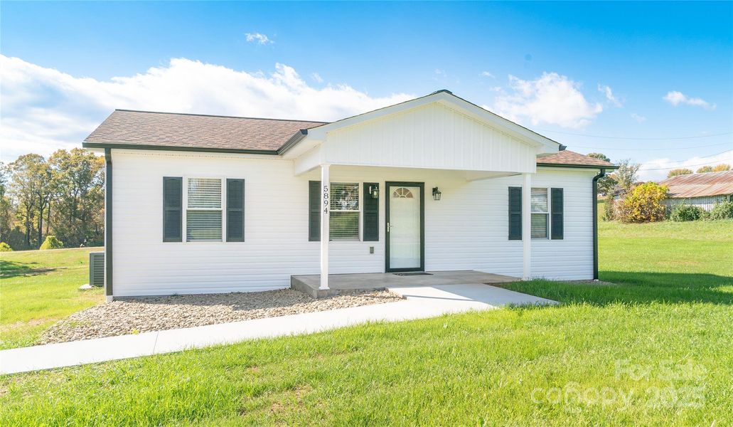 Exterior details and patio area of a home in , Morganton (Image 15).