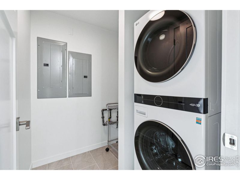 2nd floor laundry room