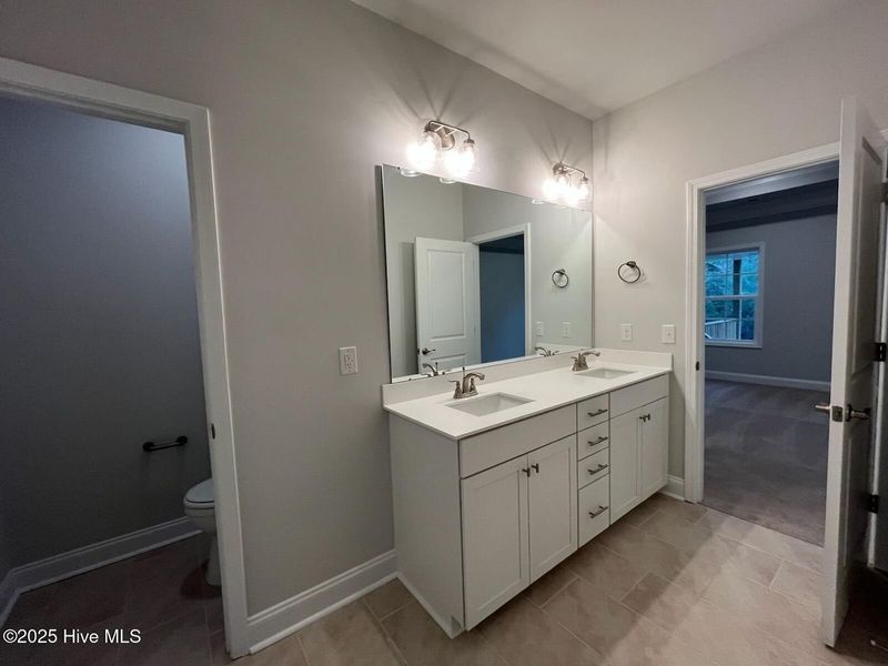 Furnished interior view inside a new home in Palmetto Creek, Bolivia (Image 10).