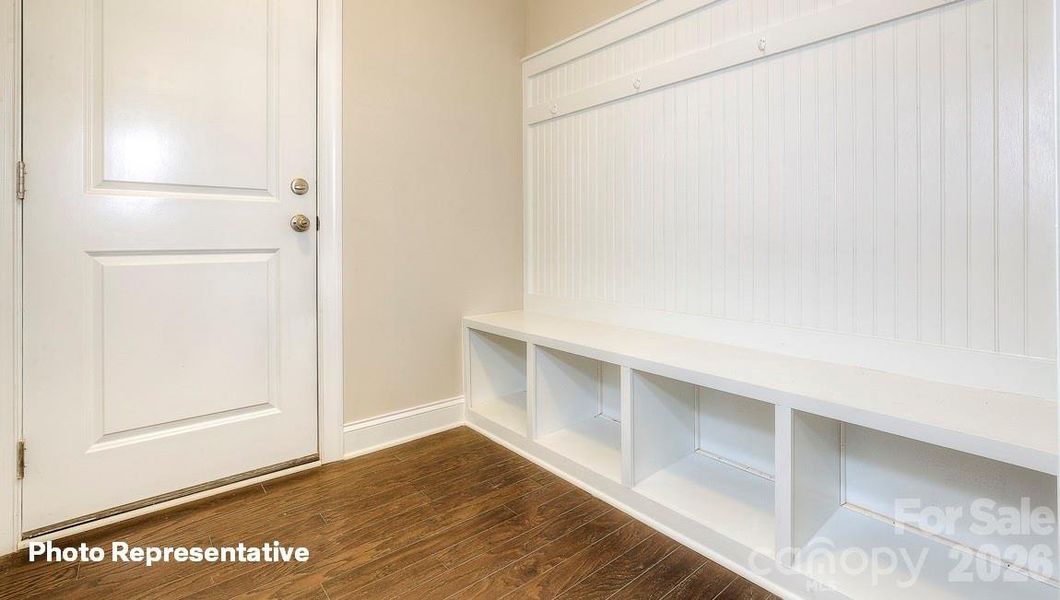 Spacious, unfurnished interior of a new home in Sylvan Creek, Denver (Image 21).