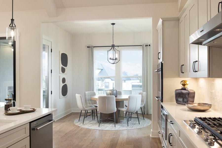 Representative furnished interior of a home built from the Sisterdale by Beazer Homes in Highland Estates, San Antonio (Image 16).