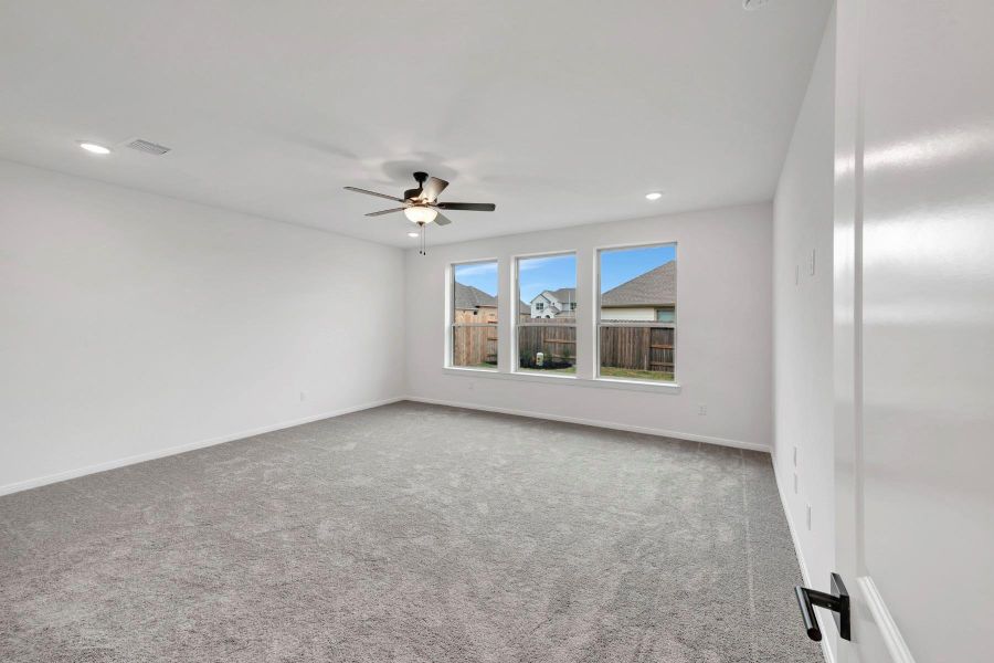 Spacious, unfurnished interior of a new home in Escondido - Terrace Collection, Magnolia (Image 27).