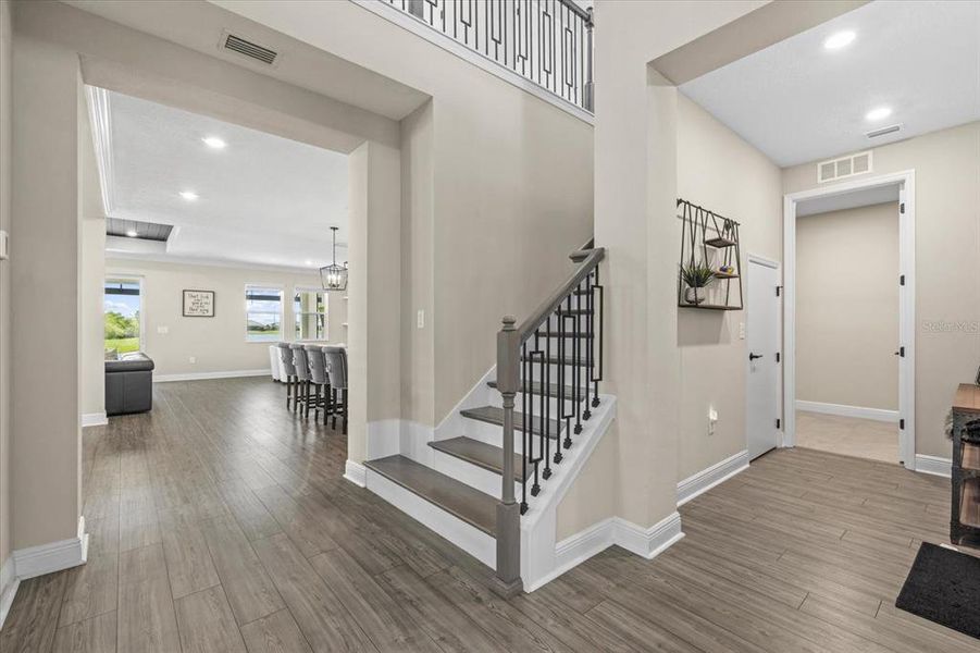 Spacious, unfurnished interior of a new home in , Lakewood Ranch (Image 21).
