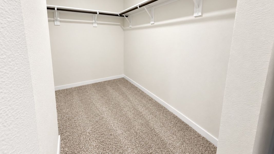Spacious, unfurnished interior of a new home in Waldron Estates, Corpus Christi (Image 18).