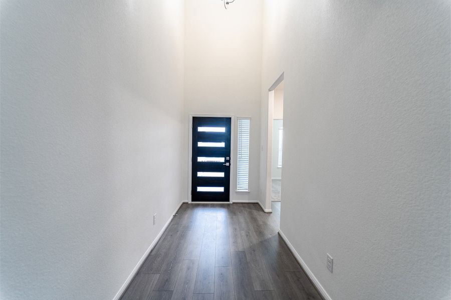 Spacious, unfurnished interior of a new home in Windrose Green, Angleton (Image 13).