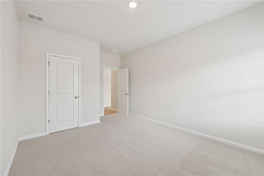 Spacious, unfurnished interior of a new home in Parkside at Grayson, Grayson (Image 23).