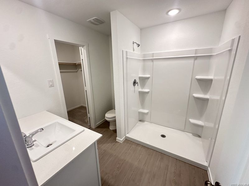 Furnished interior view inside a new home in Tobey Ridge, Jourdanton (Image 3).
