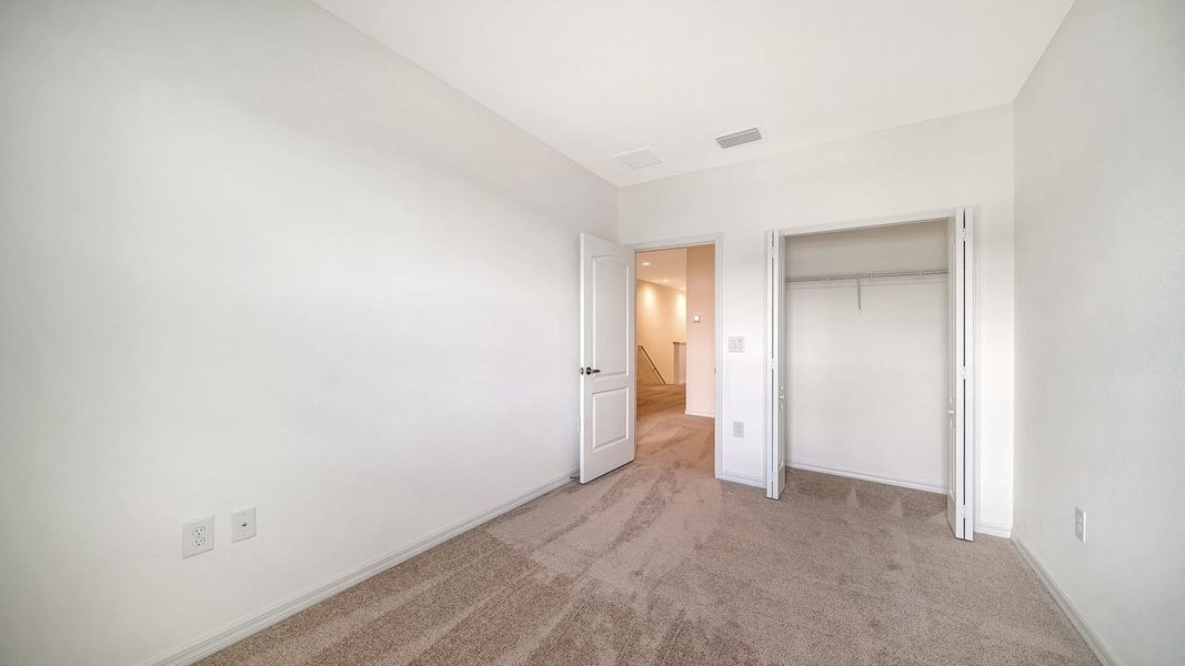 Spacious, unfurnished interior of a new home in Palm Grove, Lakewood Ranch (Image 30). Spacious, unfurnished interior of a new home in Palm Grove, Lakewood Ranch (Image 30).