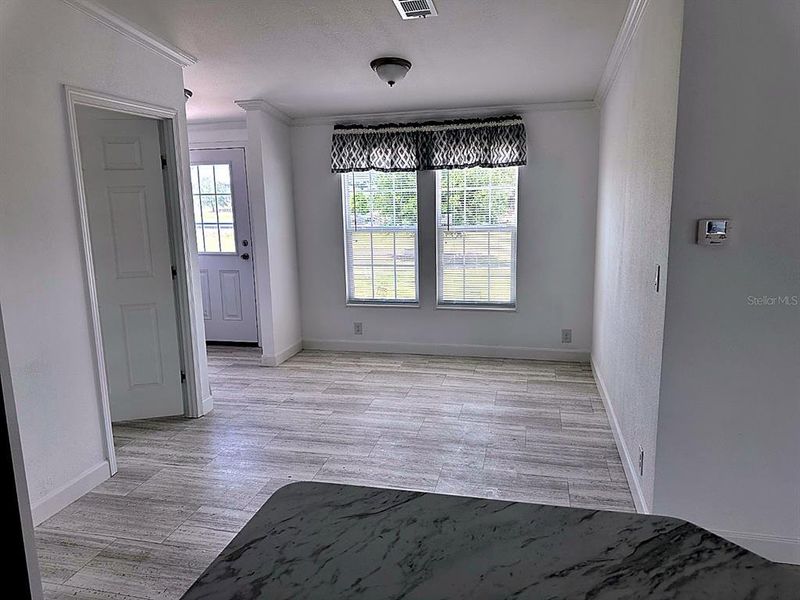 Spacious, unfurnished interior of a new home in , Zellwood (Image 8).
