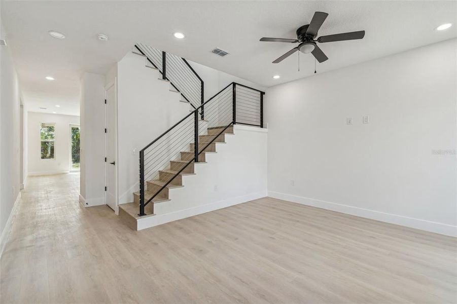 Spacious, unfurnished interior of a new home in , Tampa (Image 84).