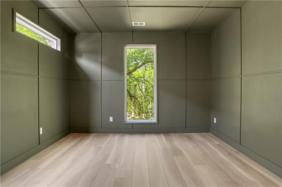 Spacious, unfurnished interior of a new home in , Scottdale (Image 28).