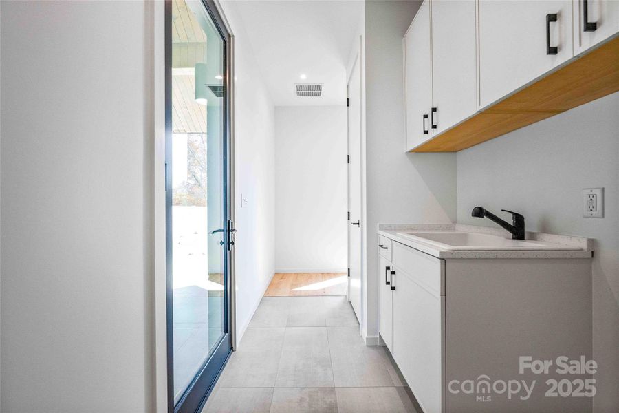 Furnished interior view inside a new home in , Asheville (Image 7).