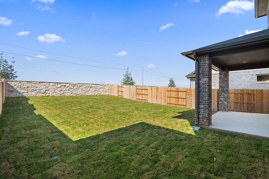 Exterior details and patio area of a home in Flora, Hutto (Image 22).